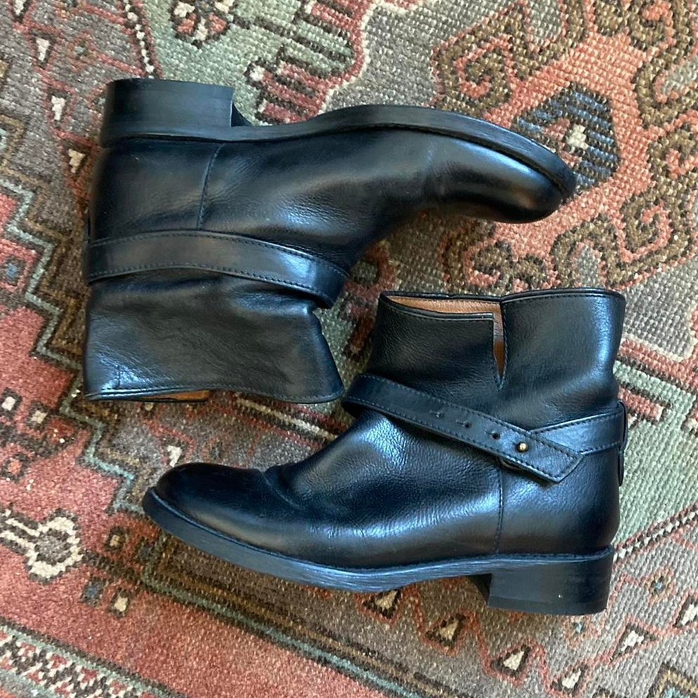 Gorgeous black leather madewell motorcycle boots